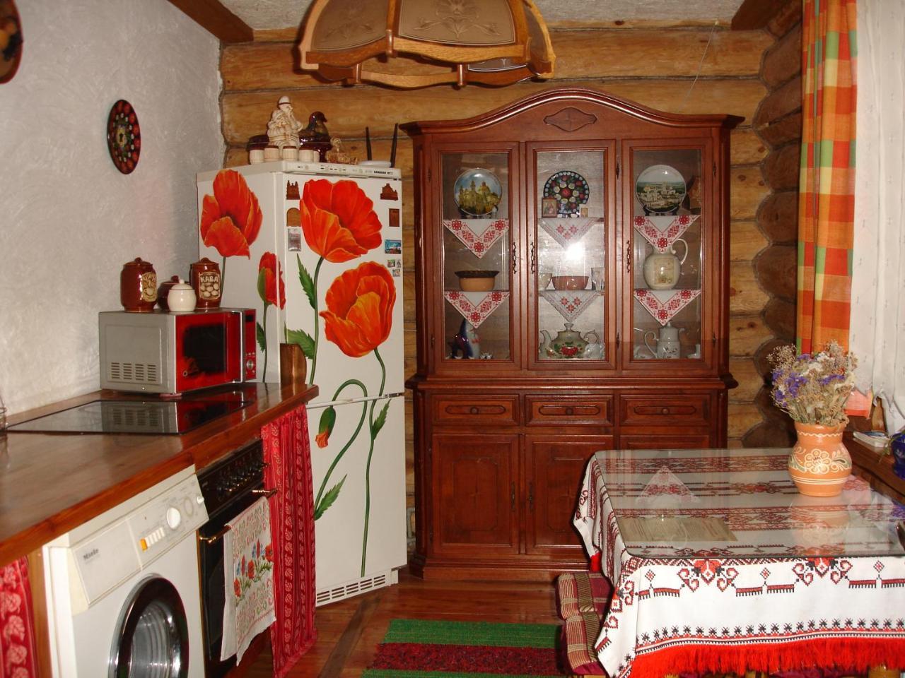 Смерекова Хата Pochaiv Ngoại thất bức ảnh
