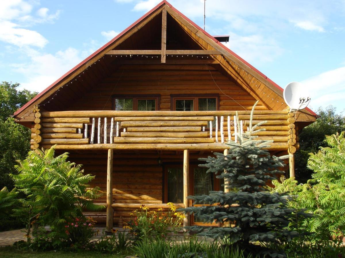 Смерекова Хата Pochaiv Ngoại thất bức ảnh